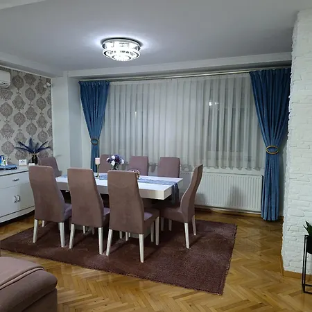 Jana Apartment